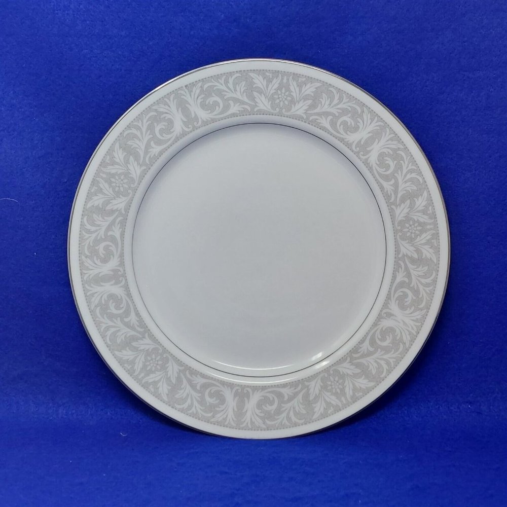 Dinner Plate Imperial by W Dalton Fine China "Whitney" Pattern 10 3/8"